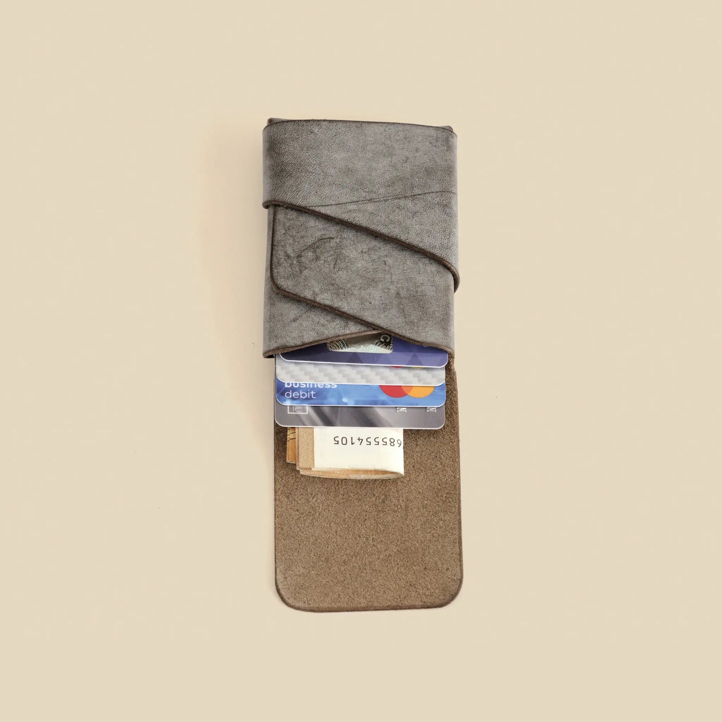 Slim&Savvy cardholder is handmade from genuine, ethically sourced leather, available in multiple colours.