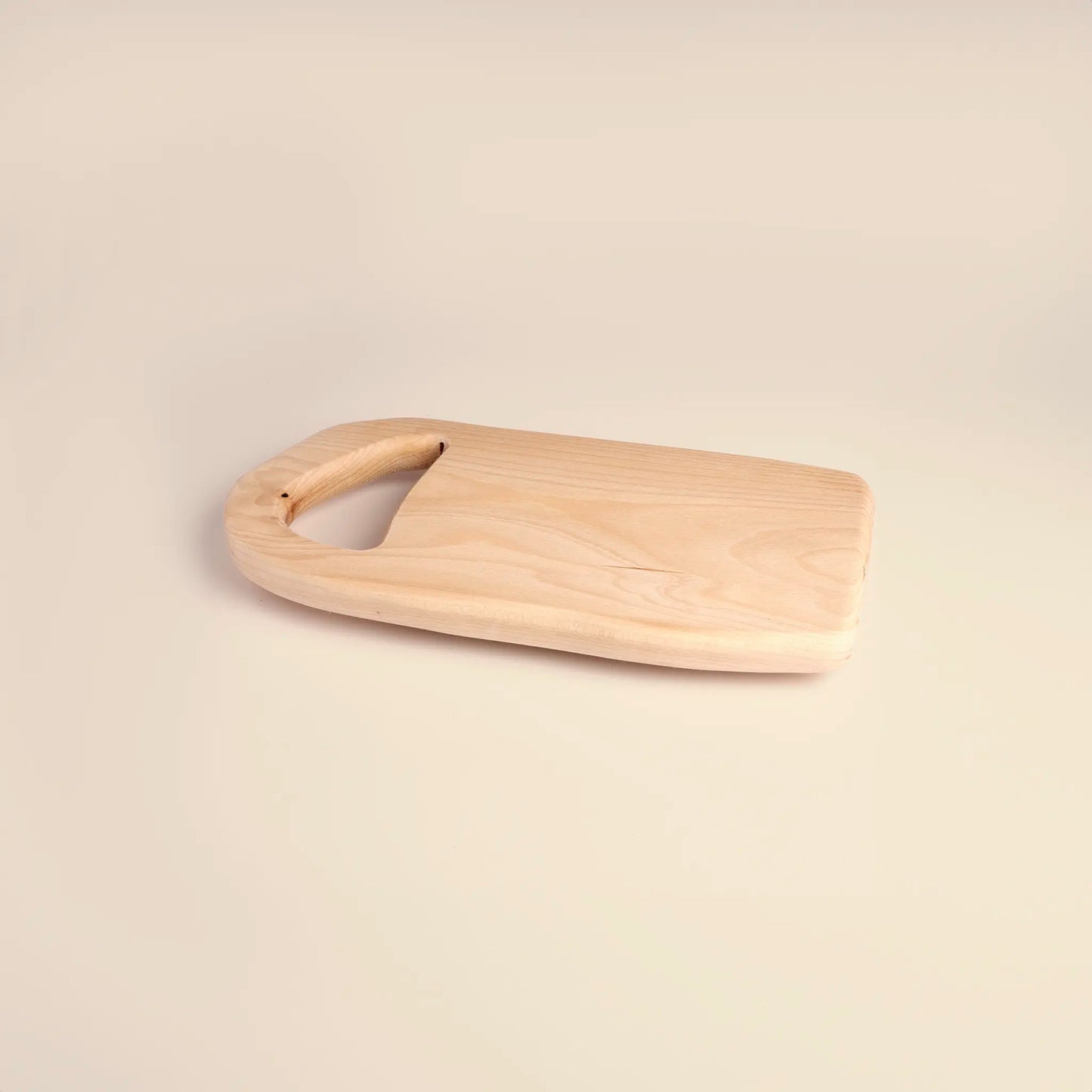 Cutting board handmade from beech wood.