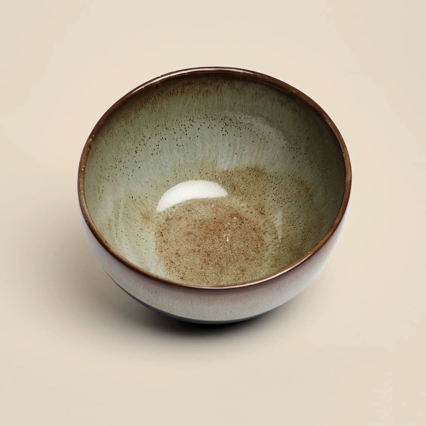 Moss&Shadow ceramics bowl is a black and green bowl handmade from black clay. Perfect for dining experience.