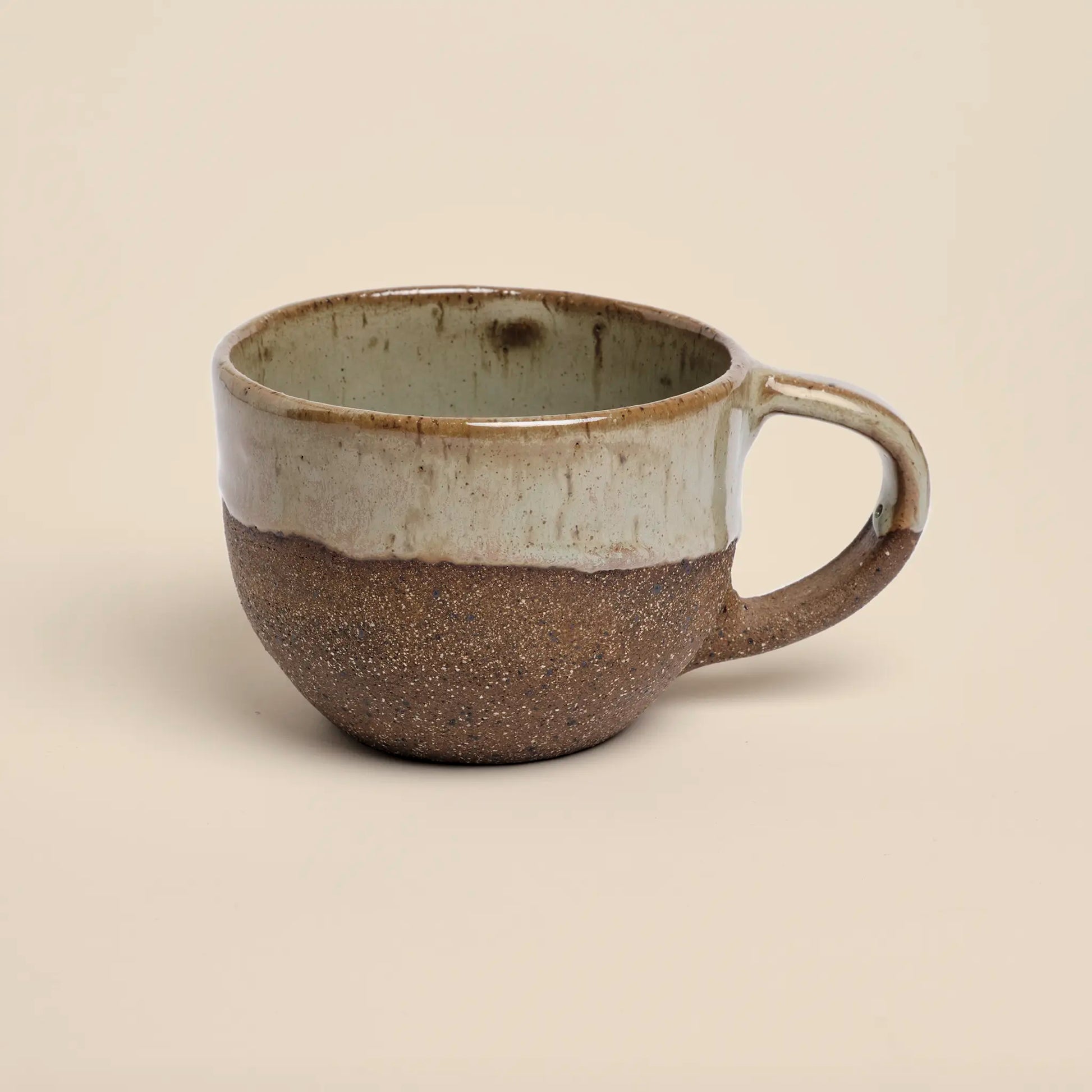 Terra Vibe ceramic cup made from brown and beige clay, size 250ml